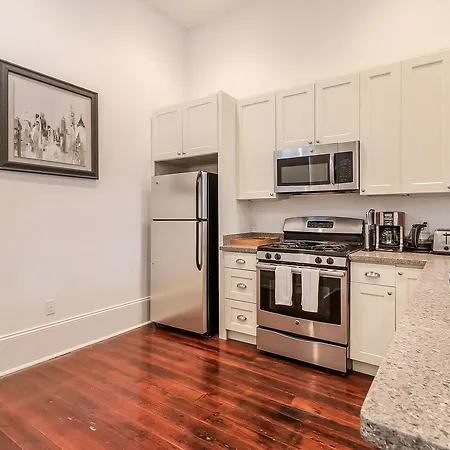 Modern 2Br On Carondelet By Hosteeva Apartment New Orleans Exterior photo
