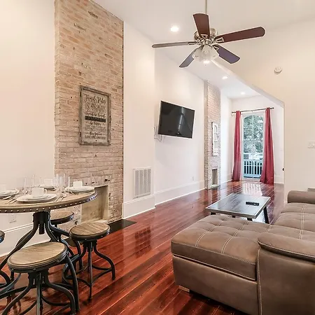 Modern 2Br On Carondelet By Hosteeva Apartment New Orleans Exterior photo