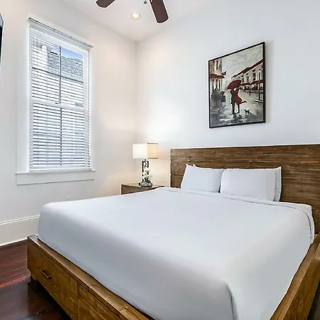 Modern 2Br On Carondelet By Hosteeva Apartment New Orleans Exterior photo